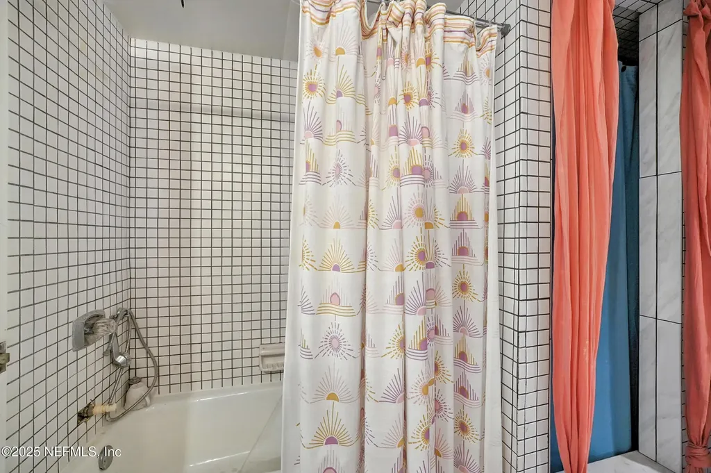 229 Margaret Street Neptune Beach FL 32266