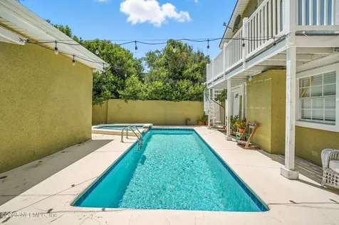 229 Margaret Street Neptune Beach FL 32266