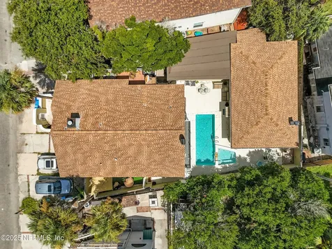229 Margaret Street Neptune Beach FL 32266