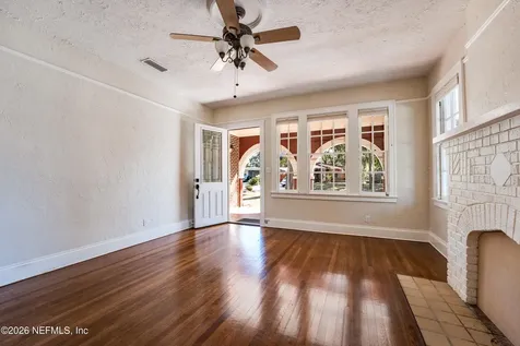 7406 Laura Street N Jacksonville FL 32208
