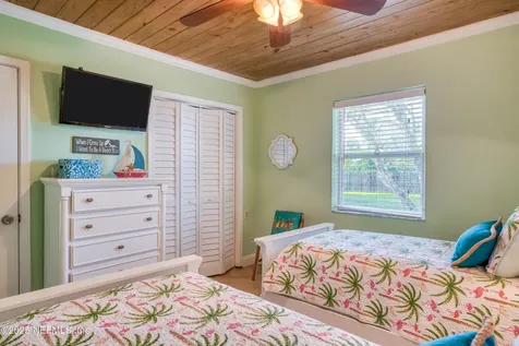 5467 1st Street St. Augustine FL 32080