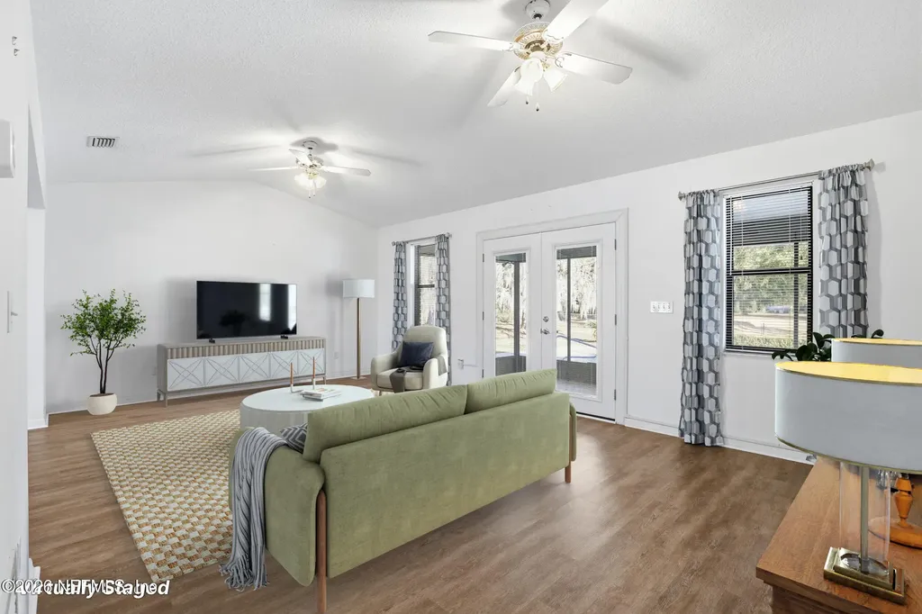 589 SE 71st Street Starke FL 32091