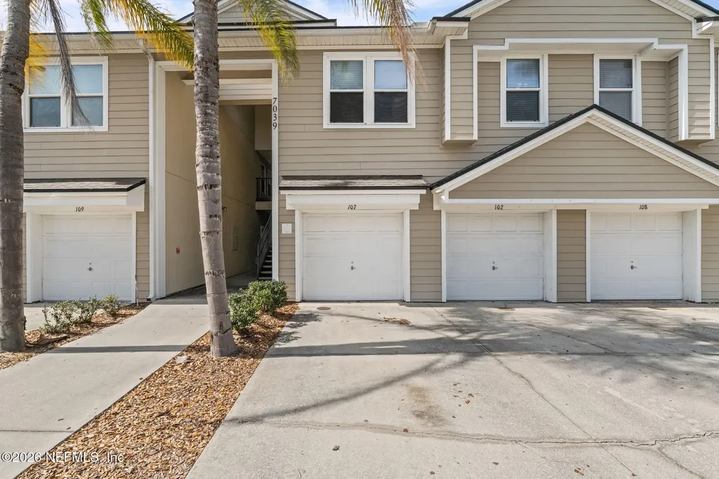7039 Deer Lodge Circle Jacksonville FL 32256