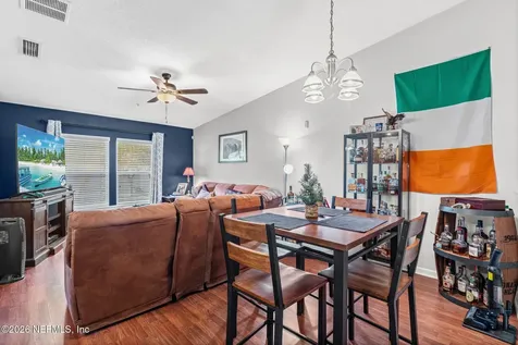 7039 Deer Lodge Circle Jacksonville FL 32256