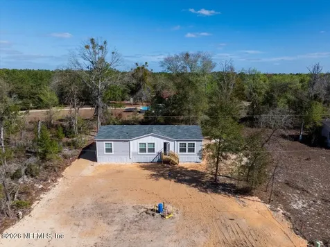 112 Highland Drive Hawthorne FL 32640