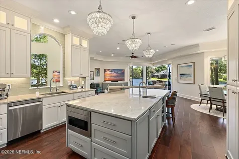 821 Queens Harbor Boulevard Jacksonville FL 32225