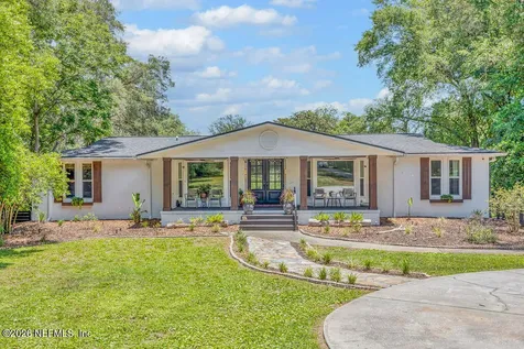 697 Arthur Moore Drive Green Cove Springs FL 32043