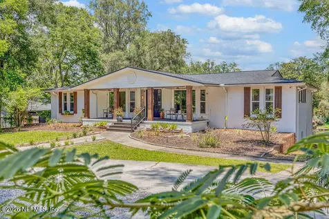 697 Arthur Moore Drive Green Cove Springs FL 32043