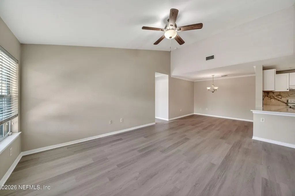 7800 Point Meadows Drive Jacksonville FL 32256