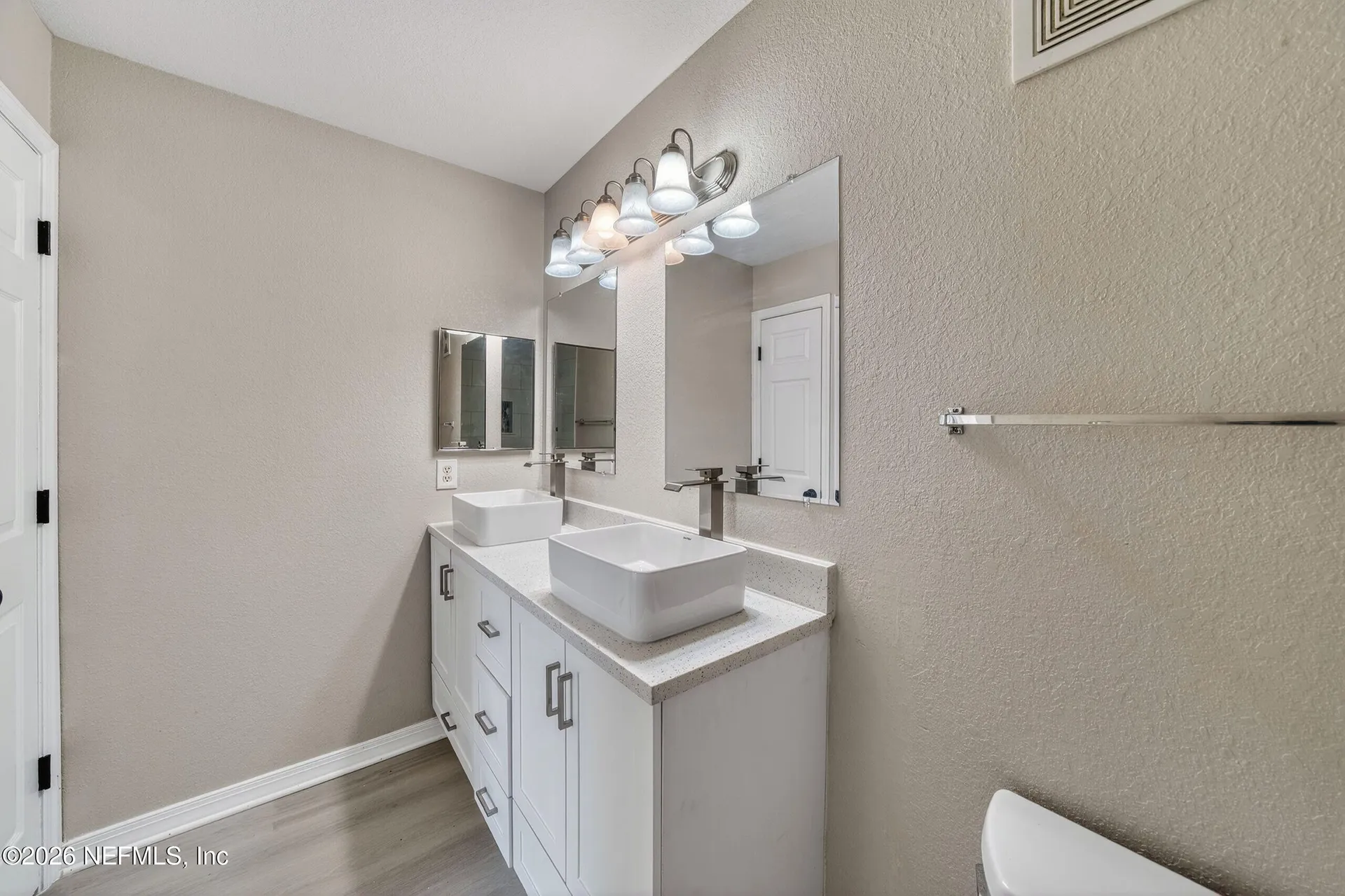 7800 Point Meadows Drive Jacksonville FL 32256