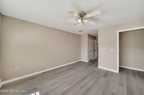 7800 Point Meadows Drive Jacksonville FL 32256