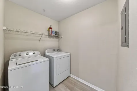 7800 Point Meadows Drive Jacksonville FL 32256