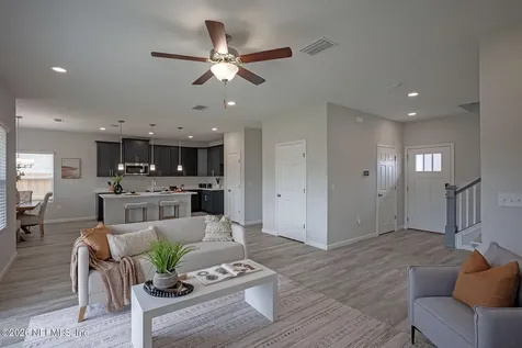 1301 Jewelstone Lane Jacksonville FL 32221