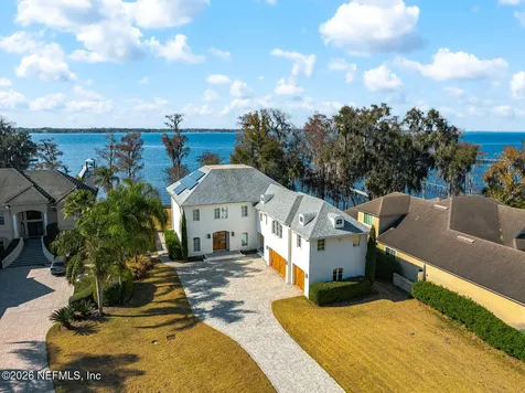 2588 State Road 13 N St. Johns FL 32259