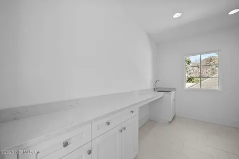 2588 State Road 13 N St. Johns FL 32259