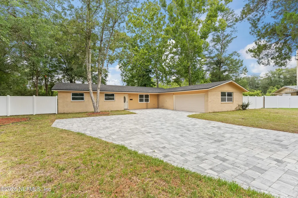 688 Claire Lane Orange Park FL 32073