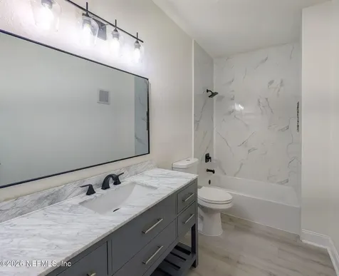 10000 Gate Parkway Jacksonville FL 32246