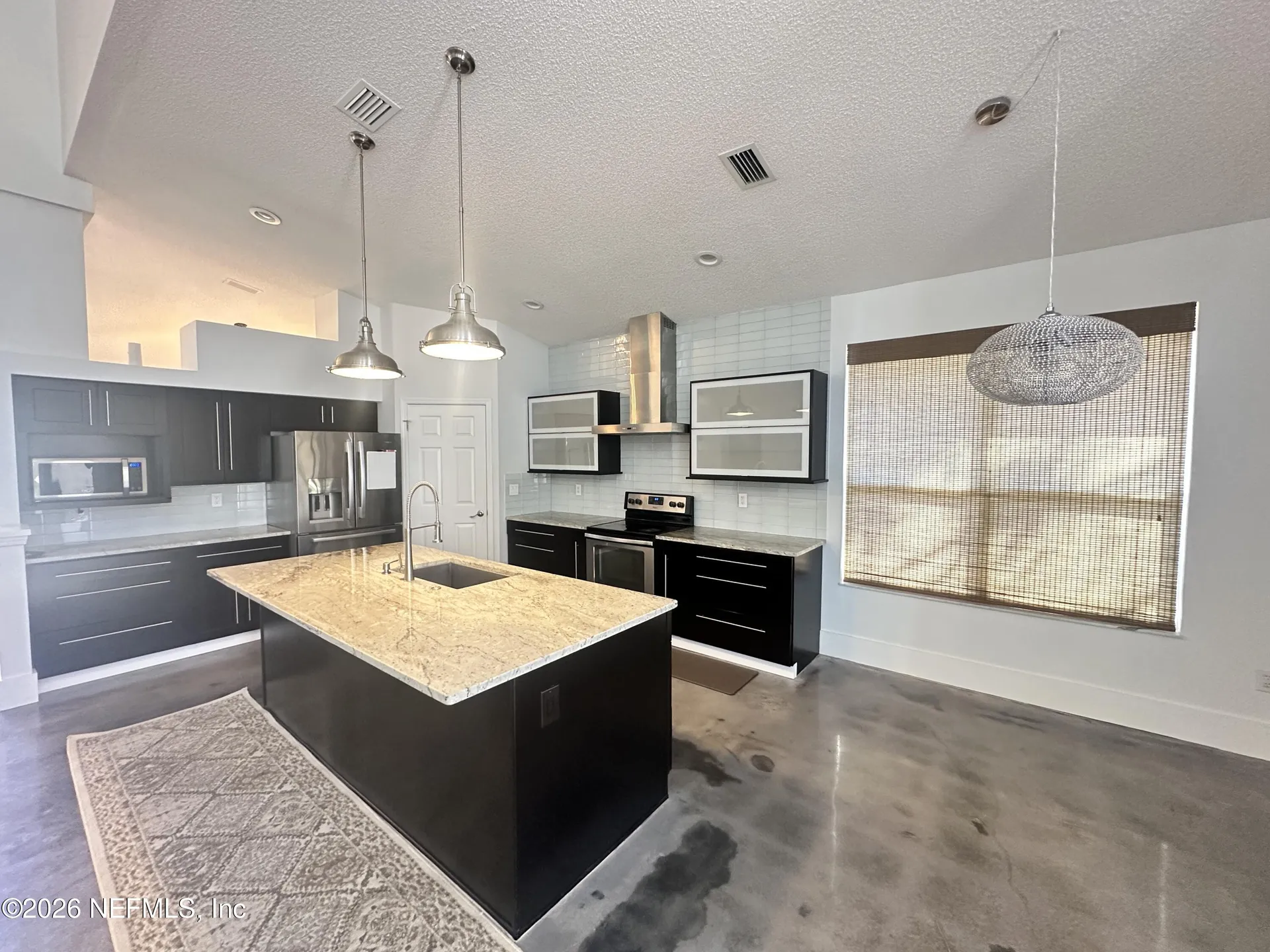 3996 Richmond Park Drive E Jacksonville FL 32224