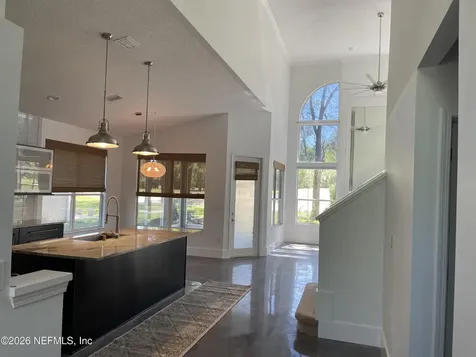 3996 Richmond Park Drive E Jacksonville FL 32224