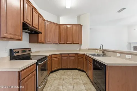 498 Bridgeport Court Jacksonville FL 32218