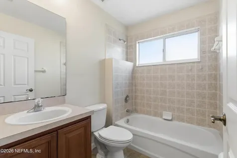 498 Bridgeport Court Jacksonville FL 32218