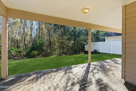 498 Bridgeport Court Jacksonville FL 32218