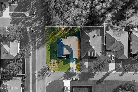 498 Bridgeport Court Jacksonville FL 32218