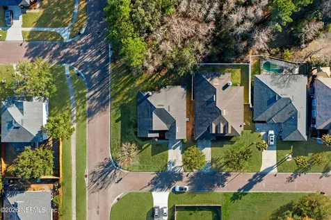 498 Bridgeport Court Jacksonville FL 32218