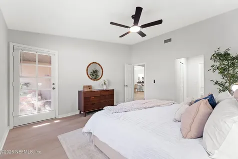 7623 Baymeadows Circle Jacksonville FL 32256