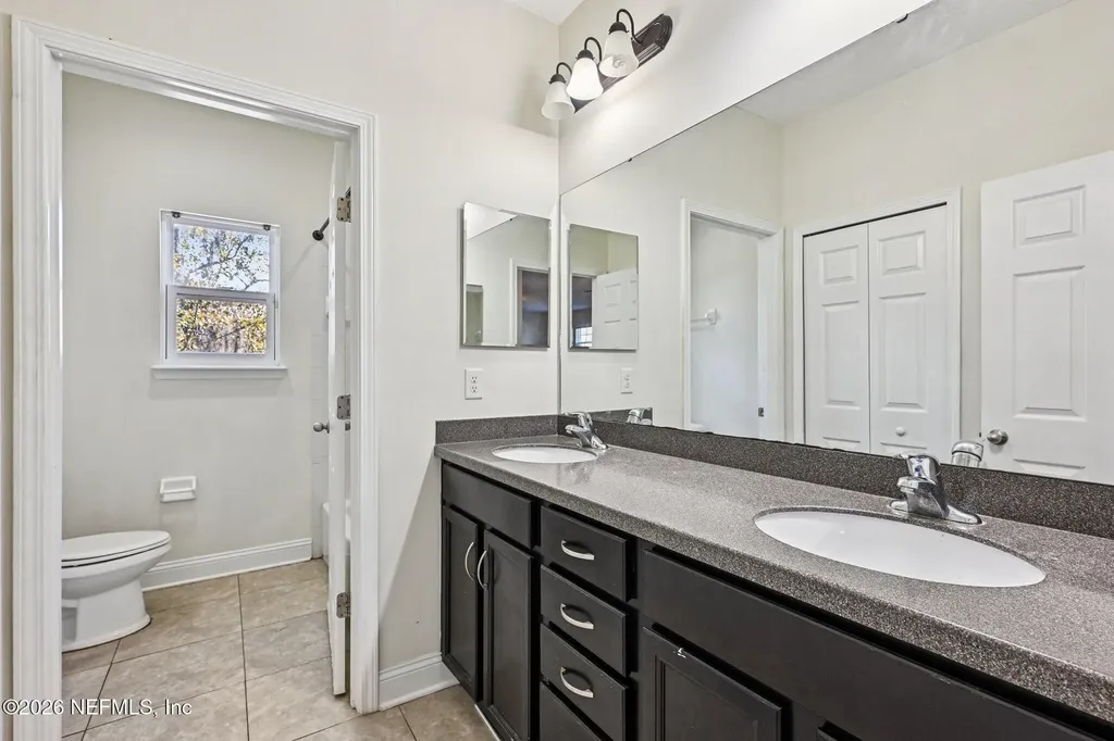 4294 Summerton Oaks Circle Jacksonville FL 32223