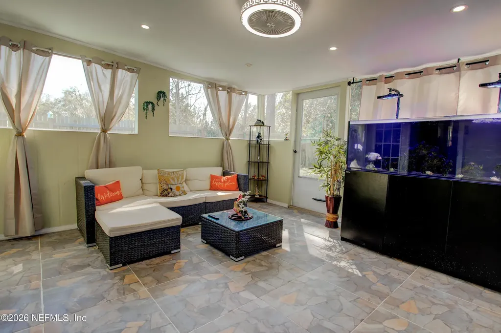 6232 Spring Forest Circle Jacksonville FL 32216