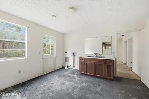 477 Pringle Road Jacksonville FL 32234