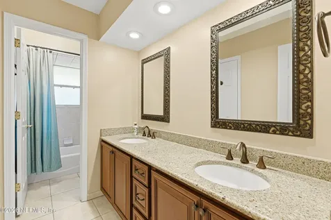 2248 Hammock Oaks Drive N Jacksonville FL 32223