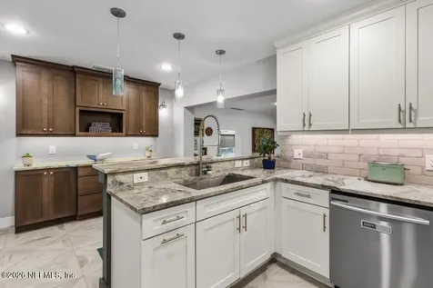 1602 7th Street N Jacksonville Beach FL 32250