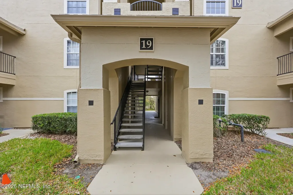 1701 The Greens Way Jacksonville Beach FL 32250