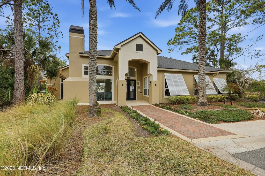 1701 The Greens Way Jacksonville Beach FL 32250