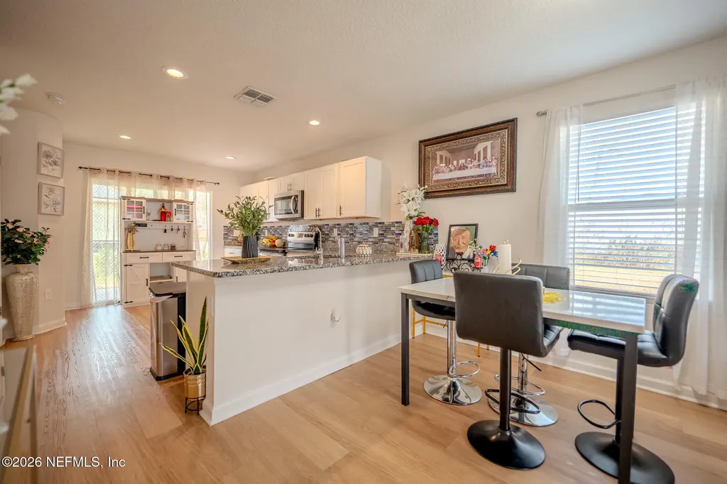 546 Monty Lane Jacksonville FL 32225