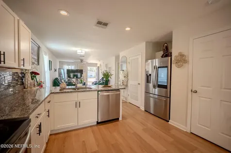 546 Monty Lane Jacksonville FL 32225