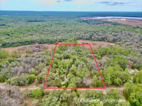 141 Tucker Lake Road Melrose FL 32666