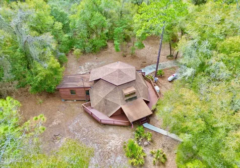 141 Tucker Lake Road Melrose FL 32666