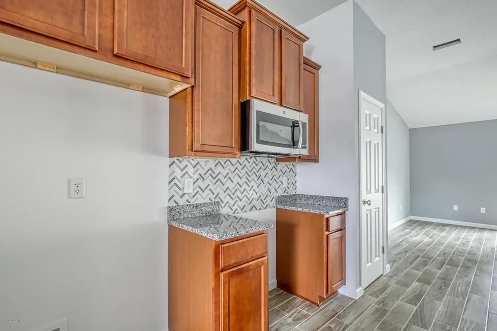 6080 Patriots Landing Lane Jacksonville FL 32244