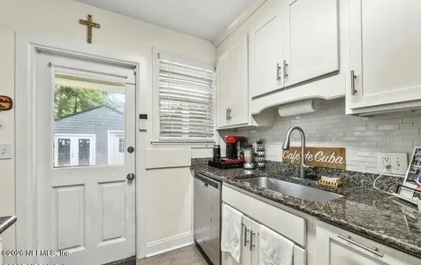 1289 Rensselaer Avenue Jacksonville FL 32205
