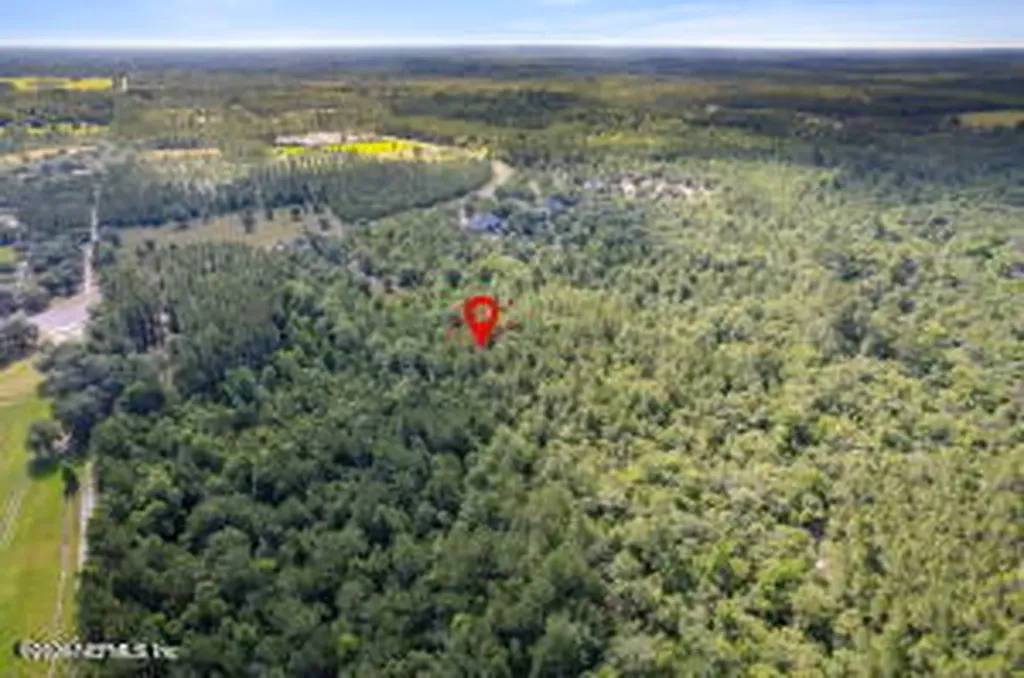14014 Dunroven Drive Bryceville FL 32009
