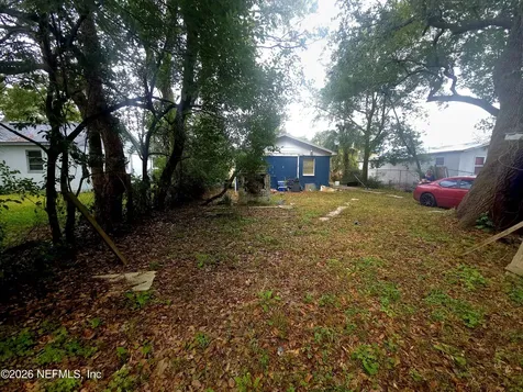 1076 W 32nd Street Jacksonville FL 32209