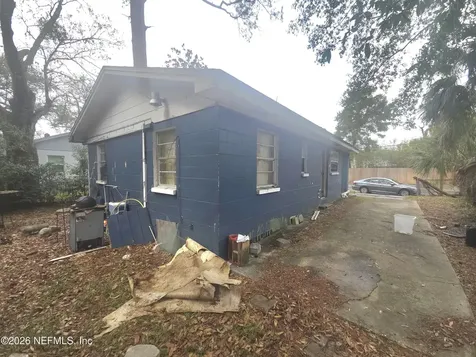 1076 W 32nd Street Jacksonville FL 32209