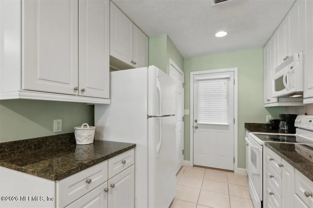 3328 Sea Marsh Road Fernandina Beach FL 32034