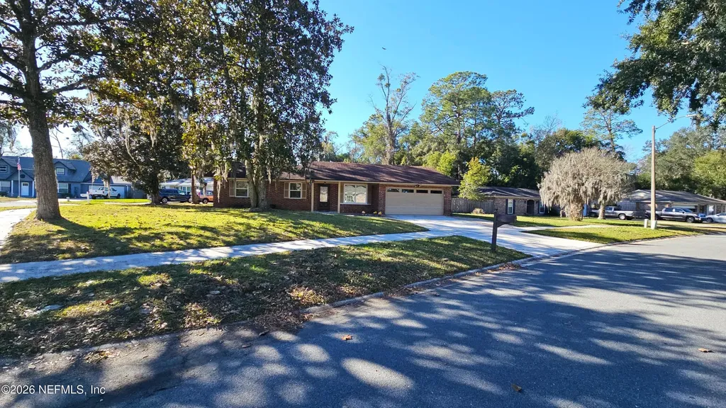 4978 Lofty Pines Circle W Jacksonville FL 32210