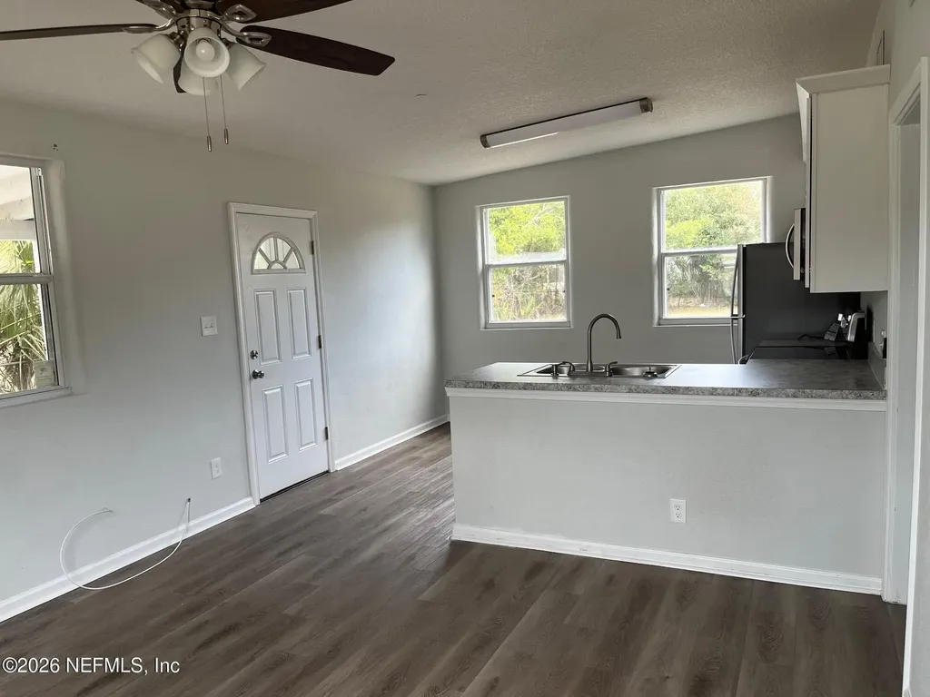 10547 Briarcliff Road E Jacksonville FL 32218