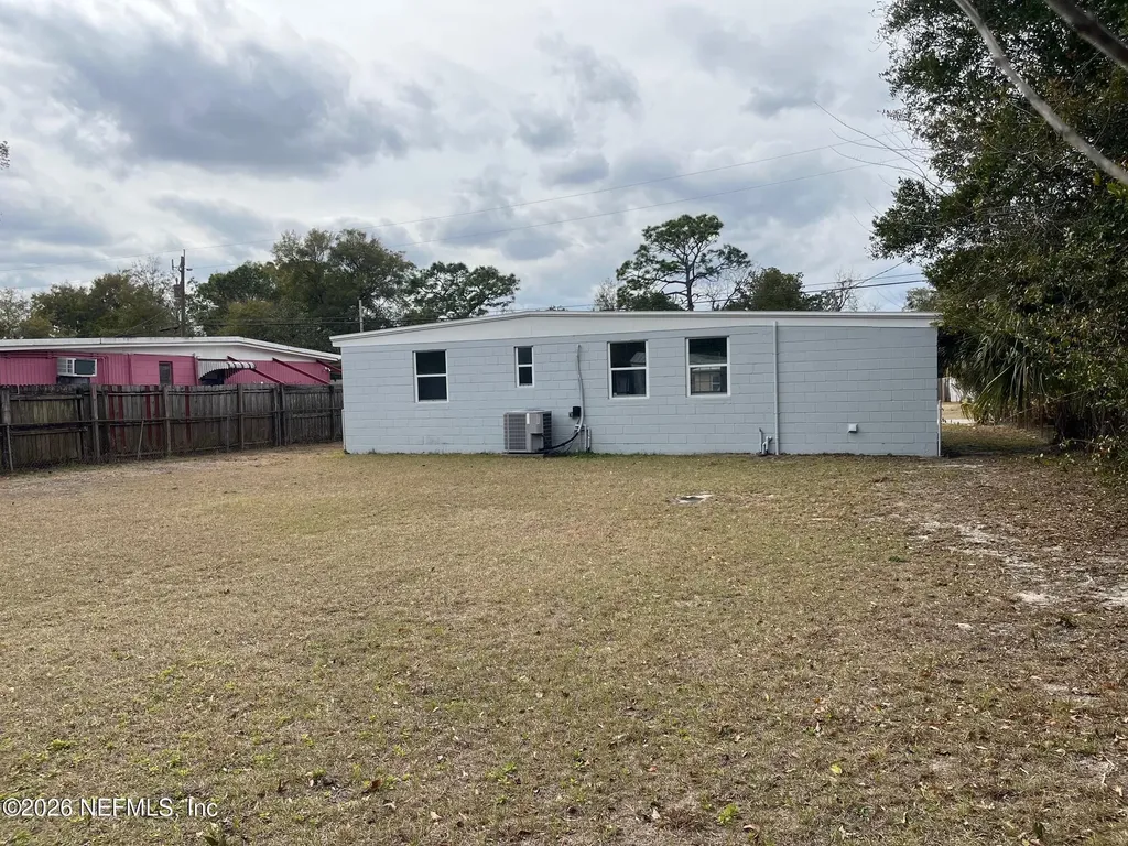 10547 Briarcliff Road E Jacksonville FL 32218
