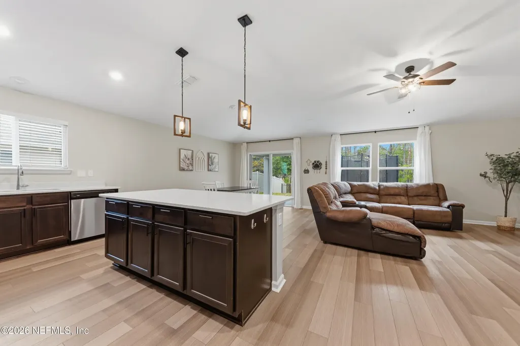 589 Wild Rose Lane Jacksonville FL 32218